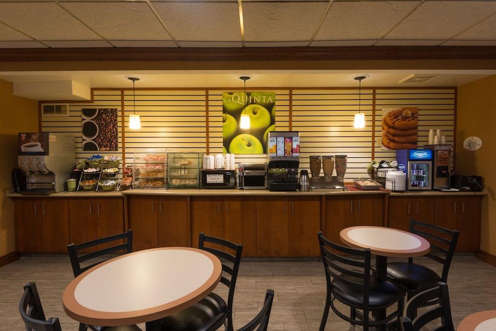 La Quinta Inn By Wyndham Buffalo Airport Williamsville Buitenkant foto