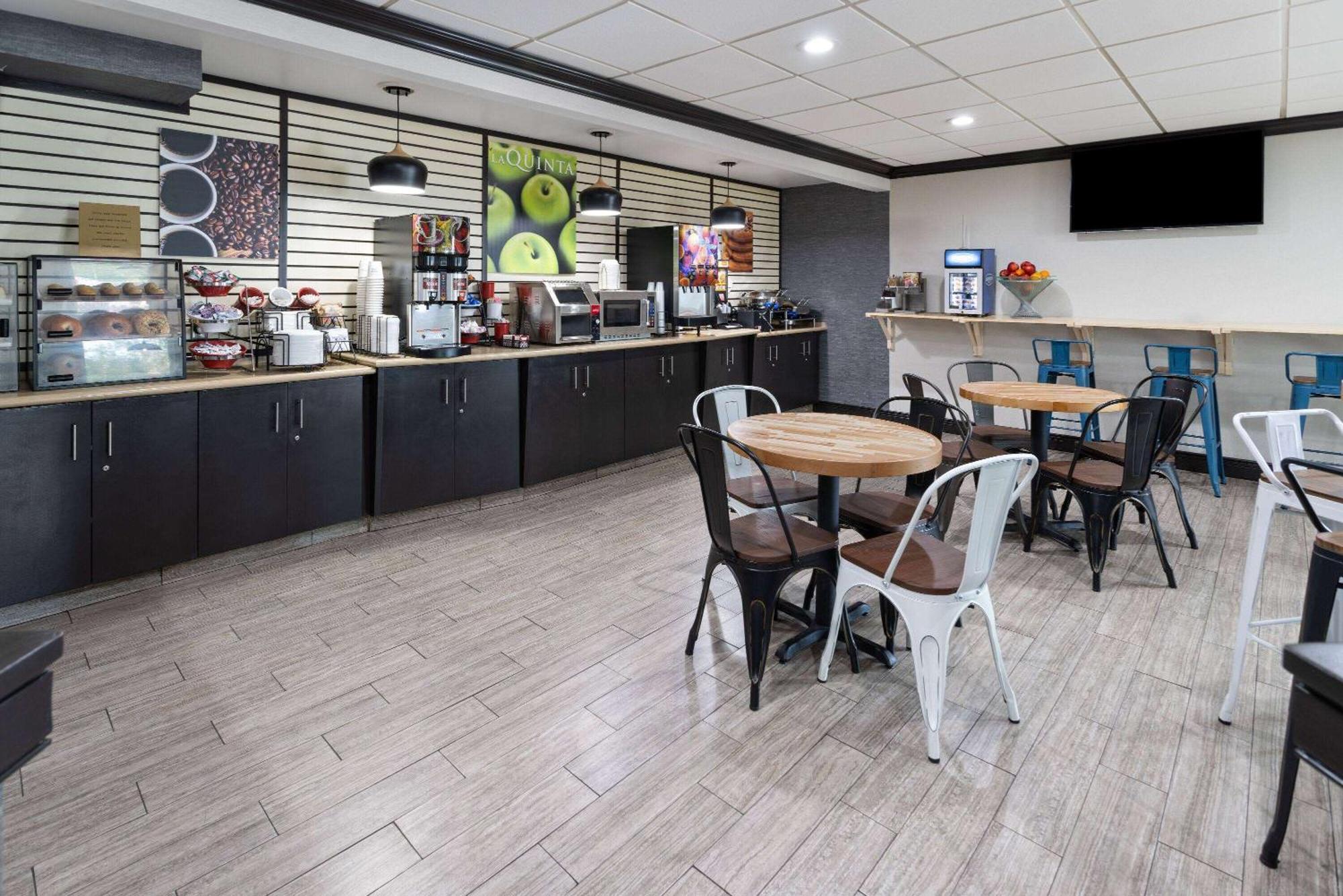 La Quinta Inn By Wyndham Buffalo Airport Williamsville Buitenkant foto