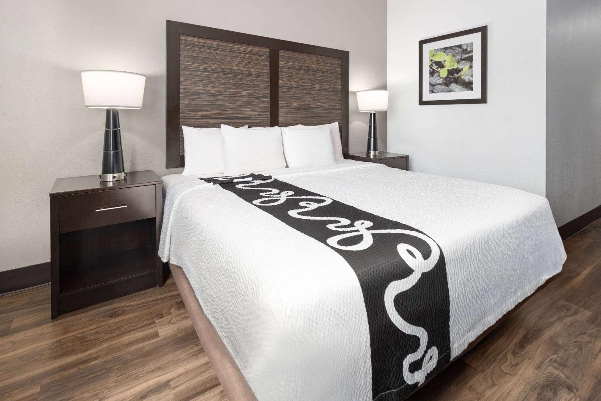 La Quinta Inn By Wyndham Buffalo Airport Williamsville Buitenkant foto